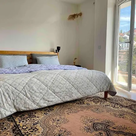 Apartamento Newly Renovated In The Heart Of