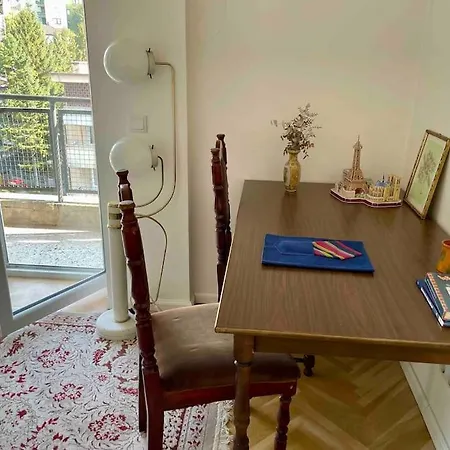Newly Renovated In The Heart Of Apartamento
