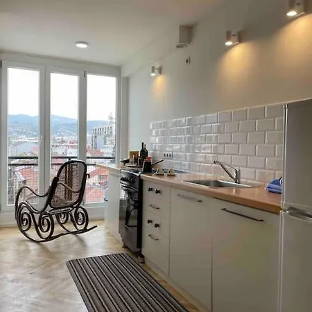 Newly Renovated In The Heart Of